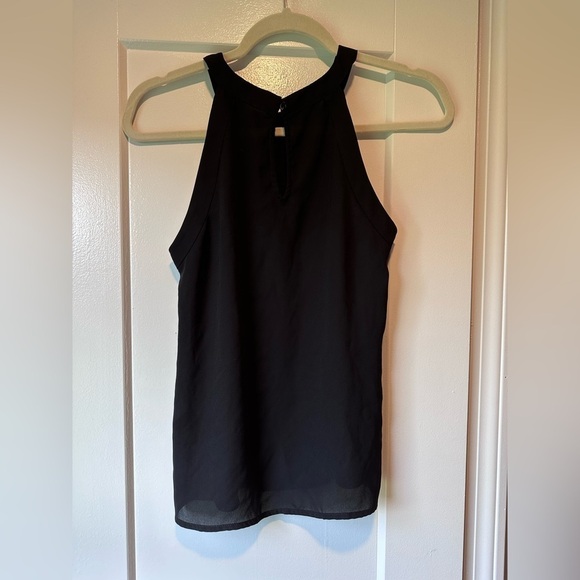 Black tank top with gold detailing - Picture 2 of 3